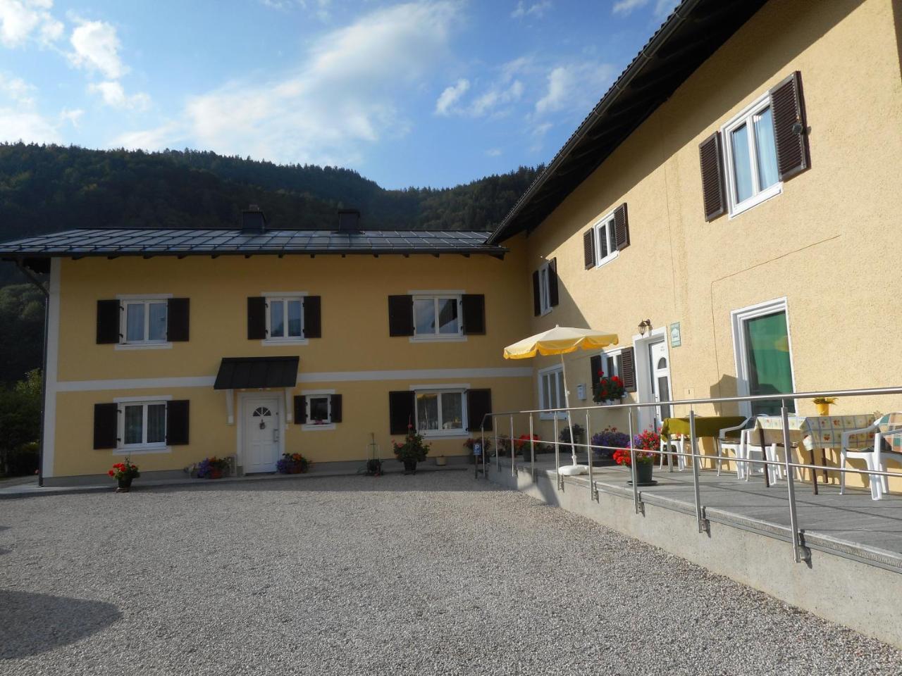 Bed & Breakfast Haus Amalia Strobl